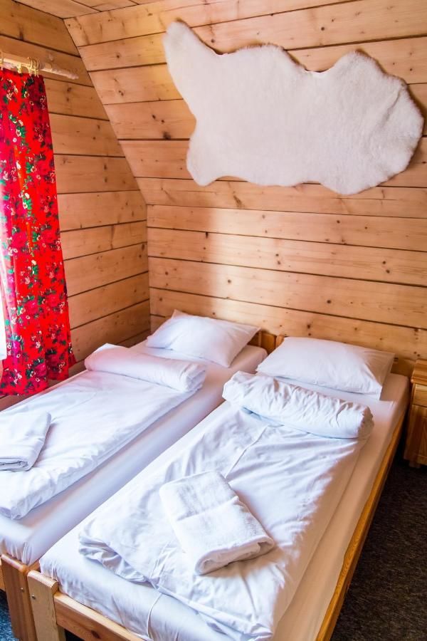 Отели типа «постель и завтрак» Willa pod Granią Бялка-Татшаньска